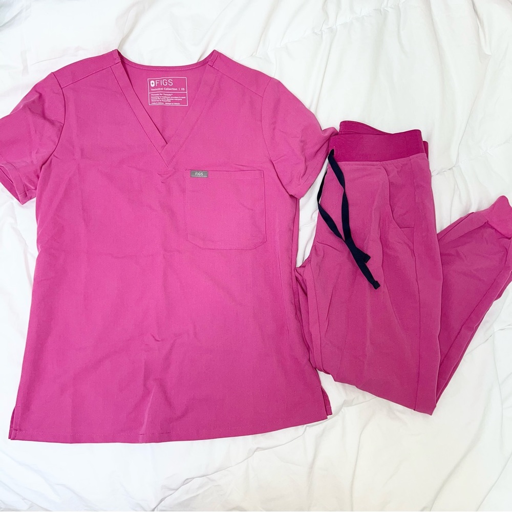 FIGS Set of Scrubs Electric Orchid